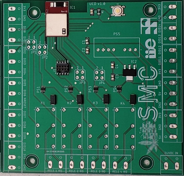 A green circuit board with white text

Description automatically generated with low confidence